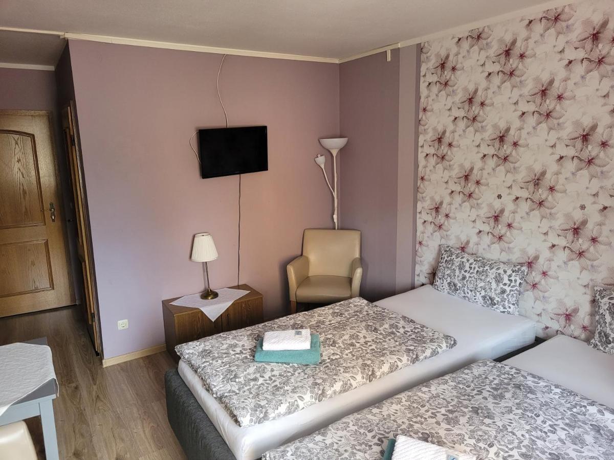 Hotel Und Pension Al Dente Nunchritz Buitenkant foto