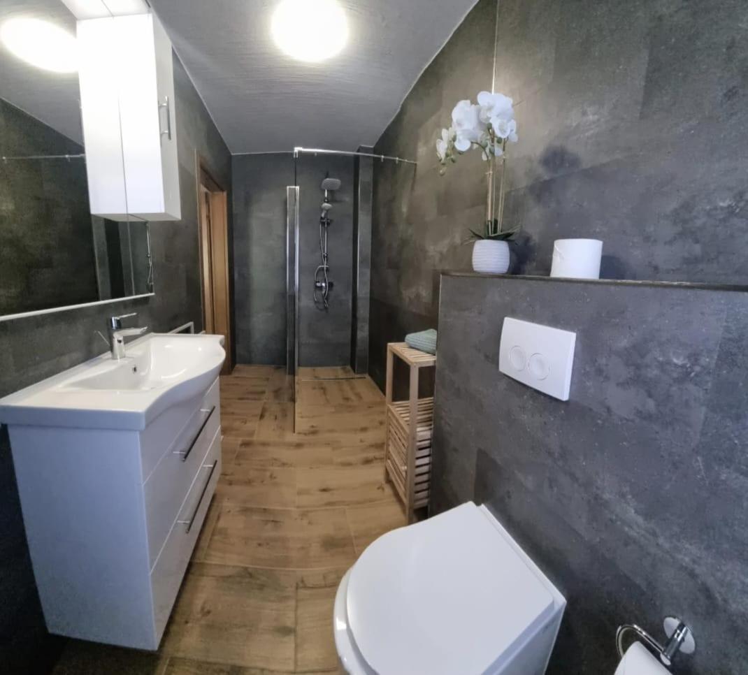 Hotel Und Pension Al Dente Nunchritz Buitenkant foto